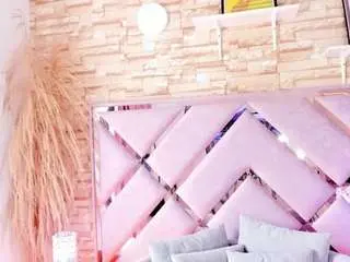 Lucy-davies  live sex cam