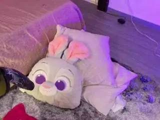 Lunaangell  live sex cam