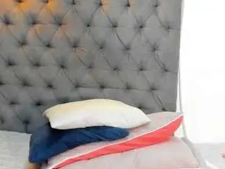 Nahiroby-ebony  live sex cam