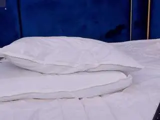 Teny-shy  live sex cam