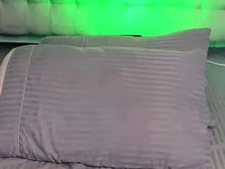 Alexiiabrown  live sex cam