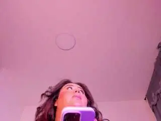 Lilylilyishere  live sex cam