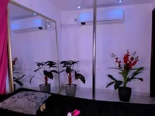 Venus-velvet  live sex cam