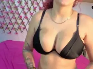 Venus-velvet  live sex cam