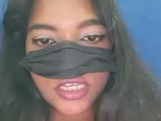 Yourkaminiofficial  live sex cam