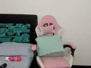 Laylasia  live sex cam