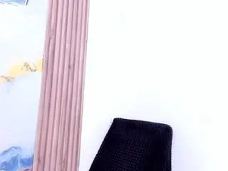 Rabbitt29  live sex cam