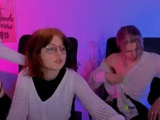 Samanta-hotty  live sex cam