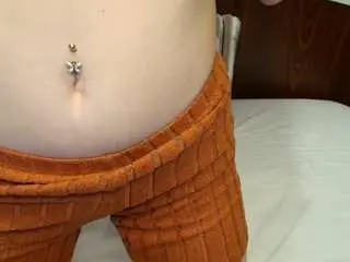 Yourbaby85567  live sex cam