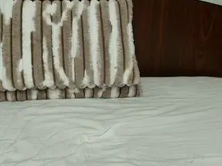 Yourbaby85567  live sex cam