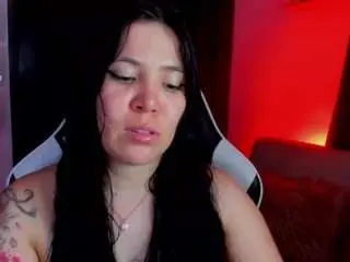 Ailynred  live sex cam