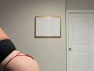 Diamondbabii99  live sex cam