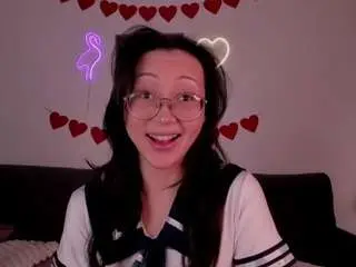 Naomiasian  live sex cam