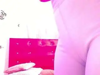 Naughty-choko  live sex cam