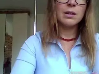 Storyofsarah  live sex cam