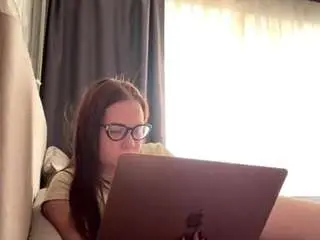 Aikonaze  live sex cam