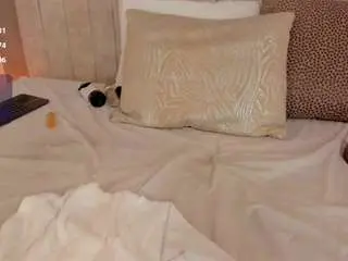 Ariana-sweet  live sex cam