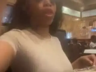 Issawife4l  live sex cam