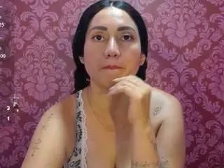 Julianadiazz  live sex cam