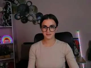 Lina-fox12  live sex cam