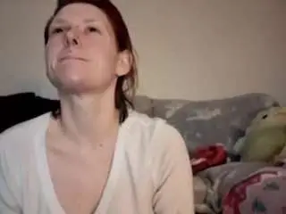 Mymelody625  live sex cam