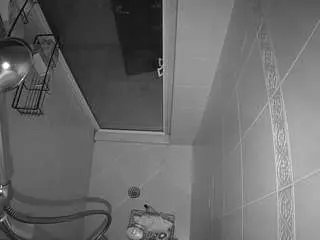 Voyeurcam-baileybase-shower  live sex cam