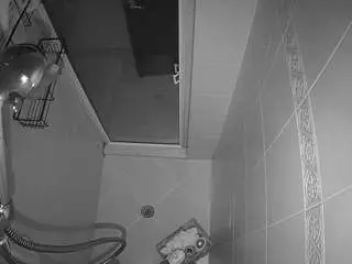 Voyeurcam-baileybase-shower  live sex cam