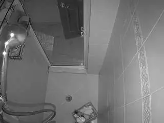 Voyeurcam-baileybase-shower  live sex cam