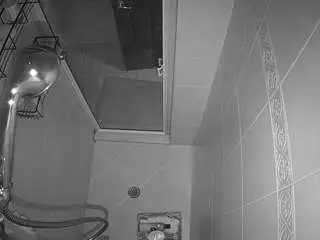 Voyeurcam-baileybase-shower  live sex cam