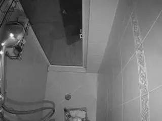 Voyeurcam-baileybase-shower  live sex cam