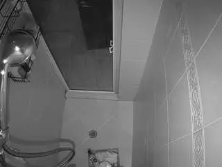 Voyeurcam-baileybase-shower  live sex cam