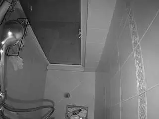 Voyeurcam-baileybase-shower  live sex cam