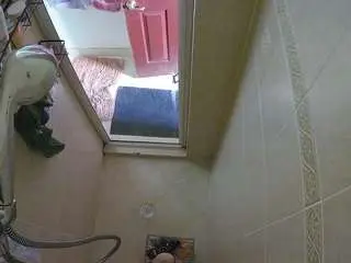 Voyeurcam-baileybase-shower  live sex cam