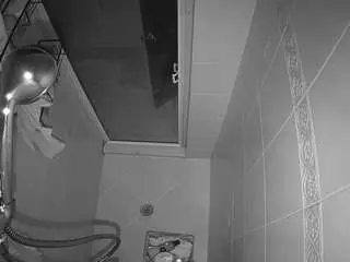 Voyeurcam-baileybase-shower  live sex cam