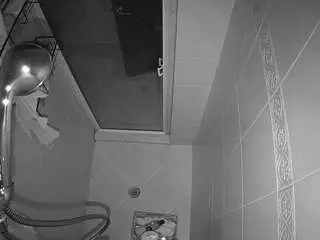 Voyeurcam-baileybase-shower  live sex cam