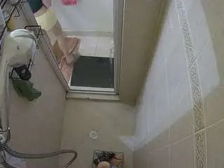 Voyeurcam-baileybase-shower  live sex cam
