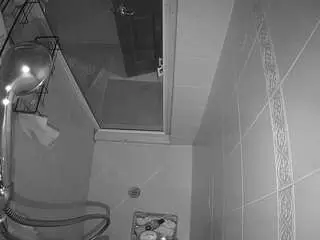 Voyeurcam-baileybase-shower  live sex cam