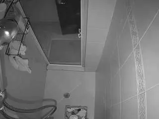 Voyeurcam-baileybase-shower  live sex cam