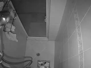 Voyeurcam-baileybase-shower  live sex cam