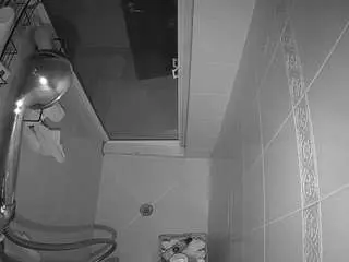 Voyeurcam-baileybase-shower  live sex cam