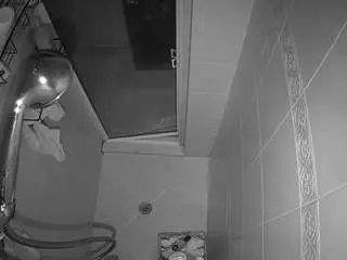 Voyeurcam-baileybase-shower  live sex cam