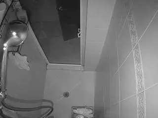 Voyeurcam-baileybase-shower  live sex cam