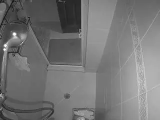 Voyeurcam-baileybase-shower  live sex cam