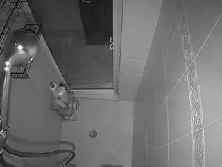 Voyeurcam-baileybase-shower  live sex cam