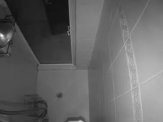 Voyeurcam-baileybase-shower  live sex cam