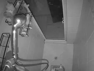 Voyeurcam-baileybase-shower  live sex cam