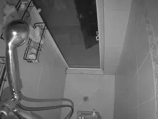 Voyeurcam-baileybase-shower  live sex cam