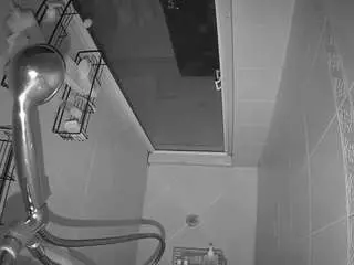 Voyeurcam-baileybase-shower  live sex cam