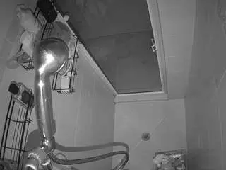 Voyeurcam-baileybase-shower  live sex cam