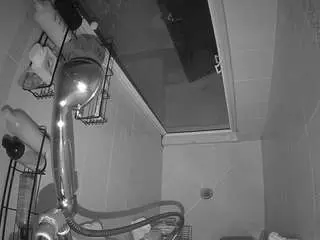 Voyeurcam-baileybase-shower  live sex cam